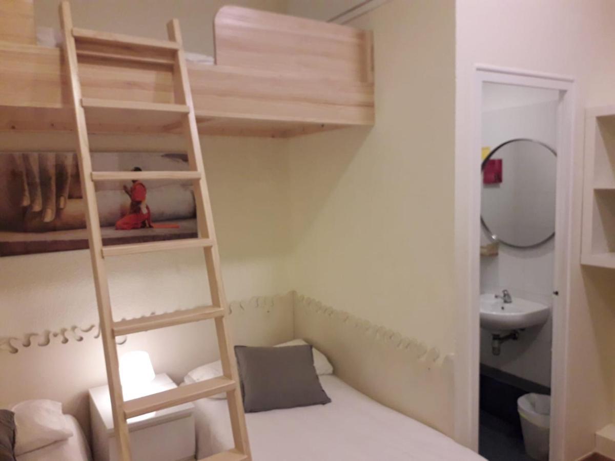 ברצלונה Itaca Hostel מראה חיצוני תמונה