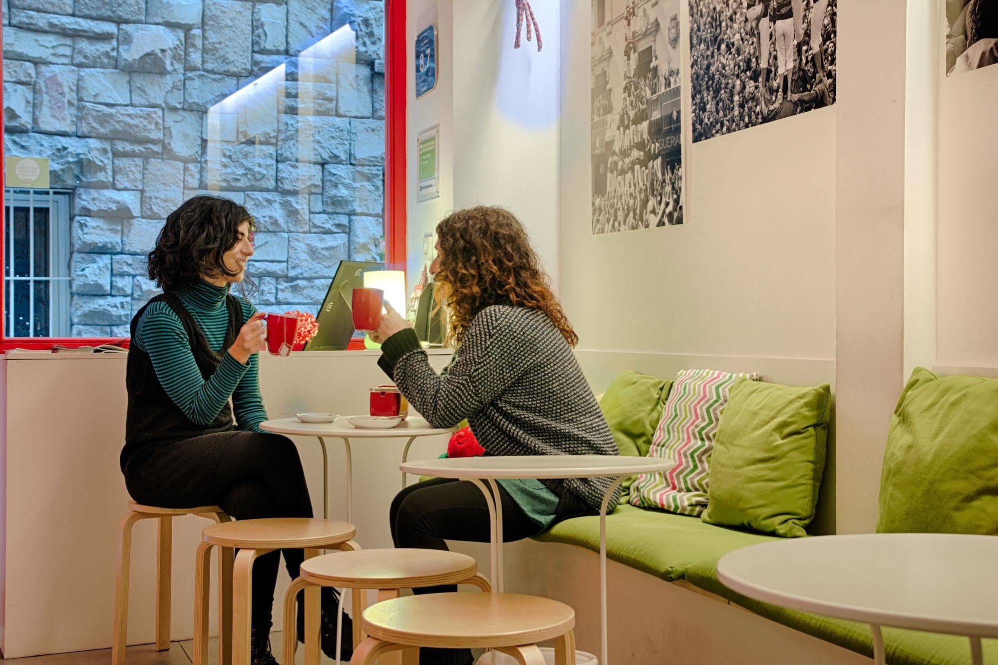 ברצלונה Itaca Hostel מראה חיצוני תמונה